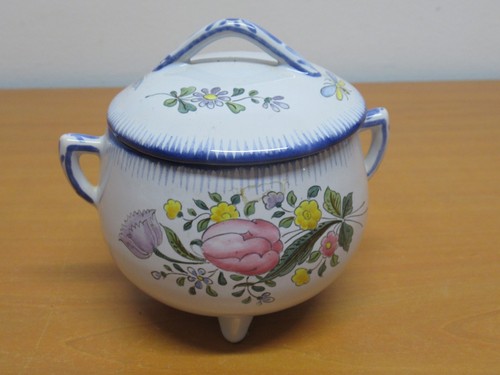 Pot couvert tripode - couvert,
